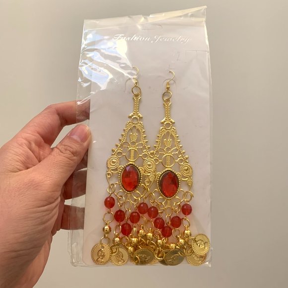 Brand new pair of stunning earrings - Picture 2 of 4